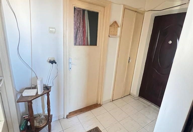 3 camere decomandat etaj 4/10 Dambovita centrala proprie - Poză 11