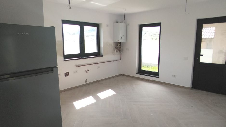 Casa noua de vânzare in Sard - Poză 5