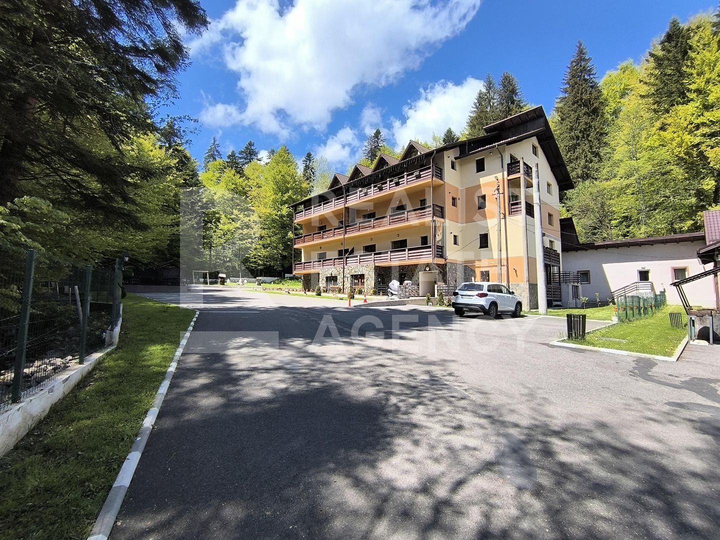 Apartament, 4 camere, Predeal, județul Brașov - Poză 18