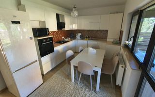 Casa/Vila de inchiriat - 750 euro - Poză 14