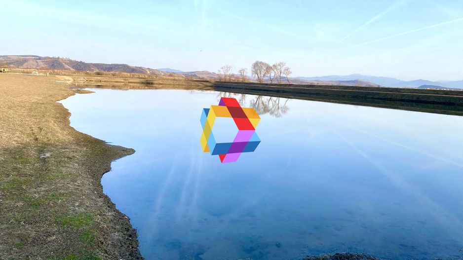 Teren 11 ha cu heleșteu 3 ha - Poză 1