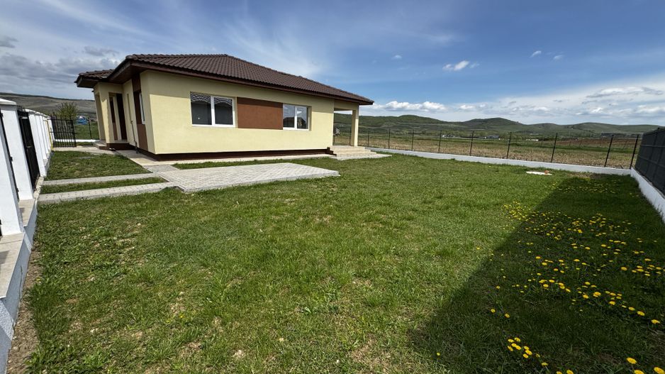 Casa de vânzare în Alba Iulia, zona Micești - Poză 4