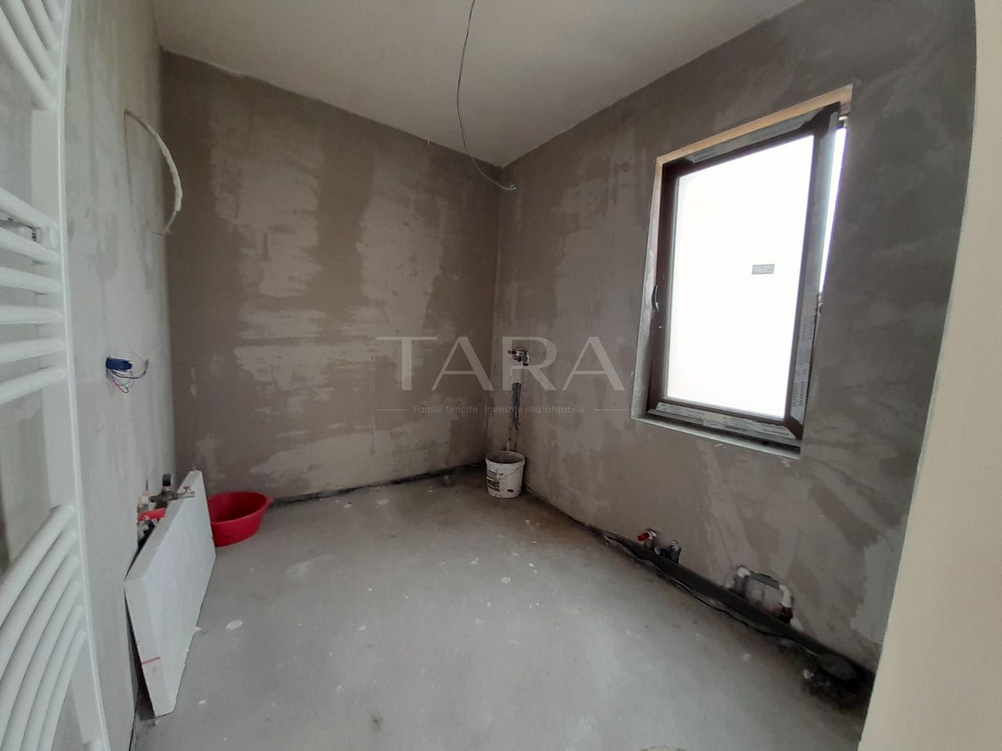 Casa individuala la intrare in Campenesti - Poză 4