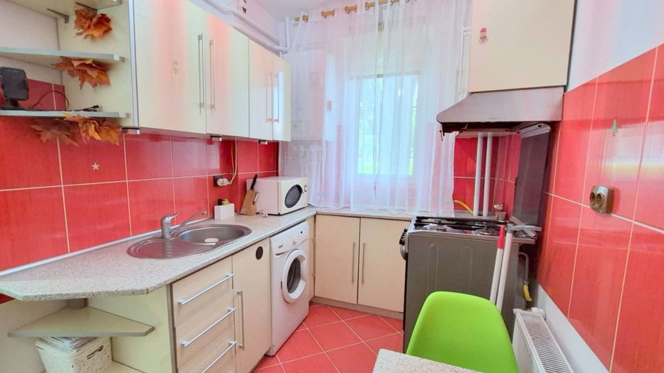 De inchiriat apartament cu 2 camere, Micro 17, parter, 400 euro - Poză 5