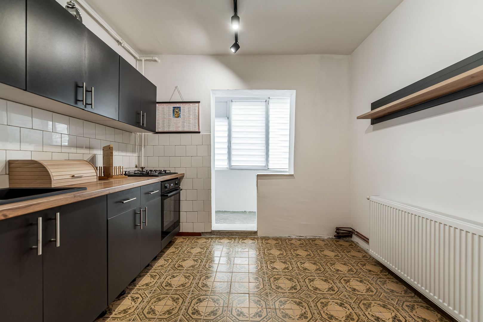 Apartament 2 camere decomandat - Etaj 2 - zona UTA - COMISION 0 - Poză 2