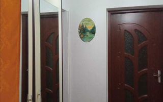 🏡 Apartament decomandat cu 2 camere, complet mobilat și utilat – Micro 18 - Poză 2