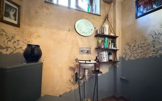 Apartament interbelic cu grădină și garaj - Poză 12