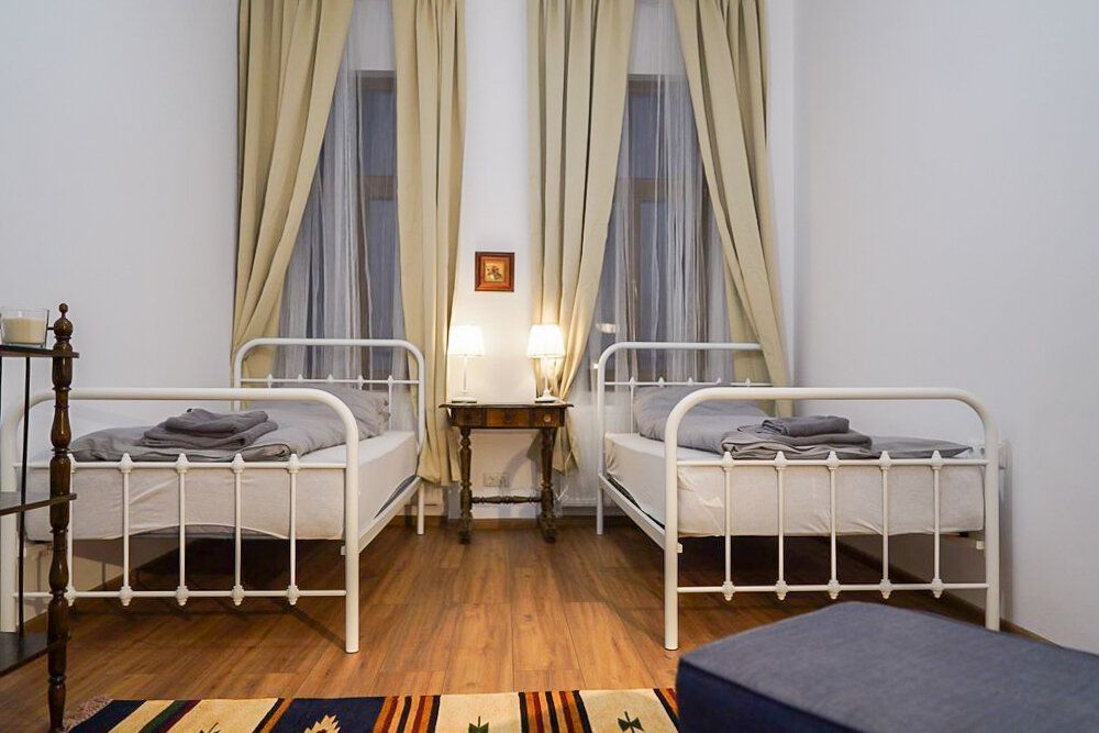 Apartament ultracentral, 2 dormitoare, 58 mp. 120 000 E. Comision 0. - Poză 10