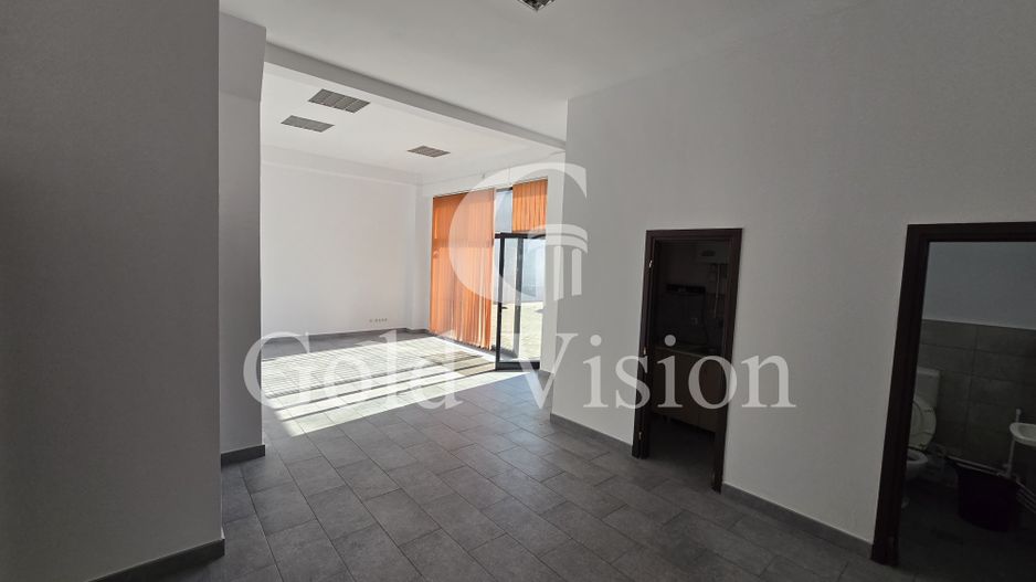 Spatiu comercial de 175 mp, parcare, curte de 150 mp, strada Gh. Doja - Poză 1