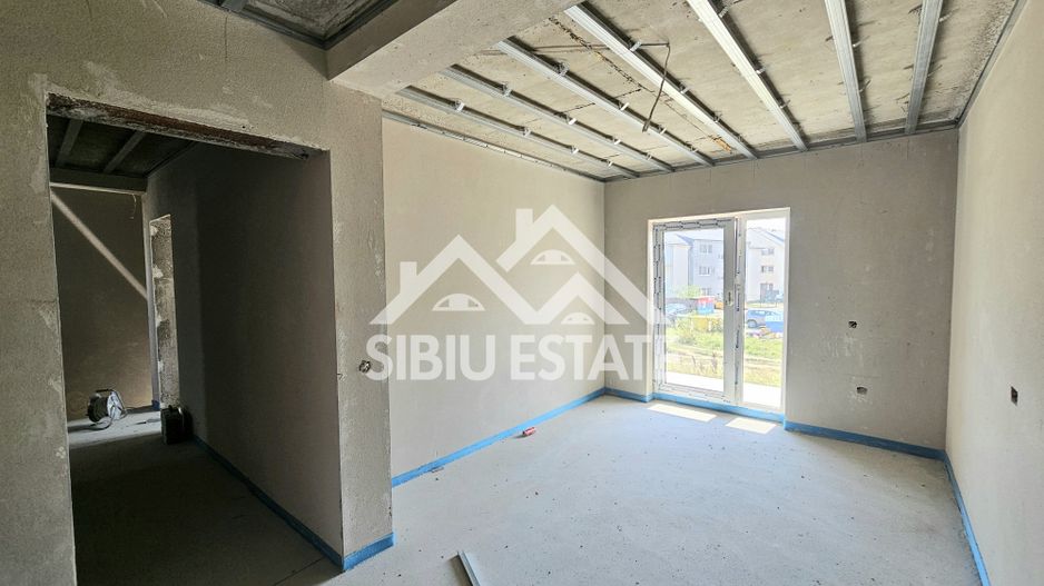 Casa noua 4 camere Selimbar central - Poză 27
