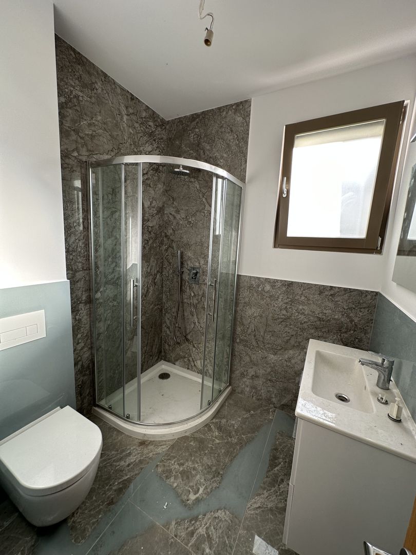 Casa cu 5 camere - Dumbravita - Poză 25