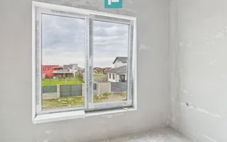 Duplex în Săcălaz despartit prin cameră tehnica - Poză 13