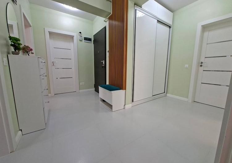 Apartament cu 3 camere de vânzare Exigent Plaza - Poză 4