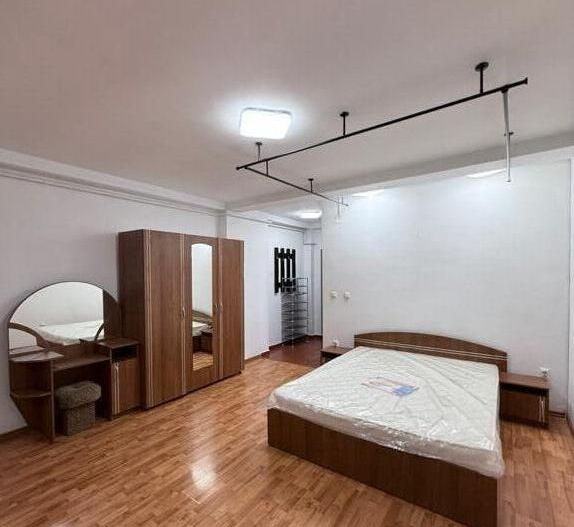 GARSONIERA PIATA SUDULUI, CENTRALA, BUCATARIE INCHISA, METROU 14 MIN - Poză 1