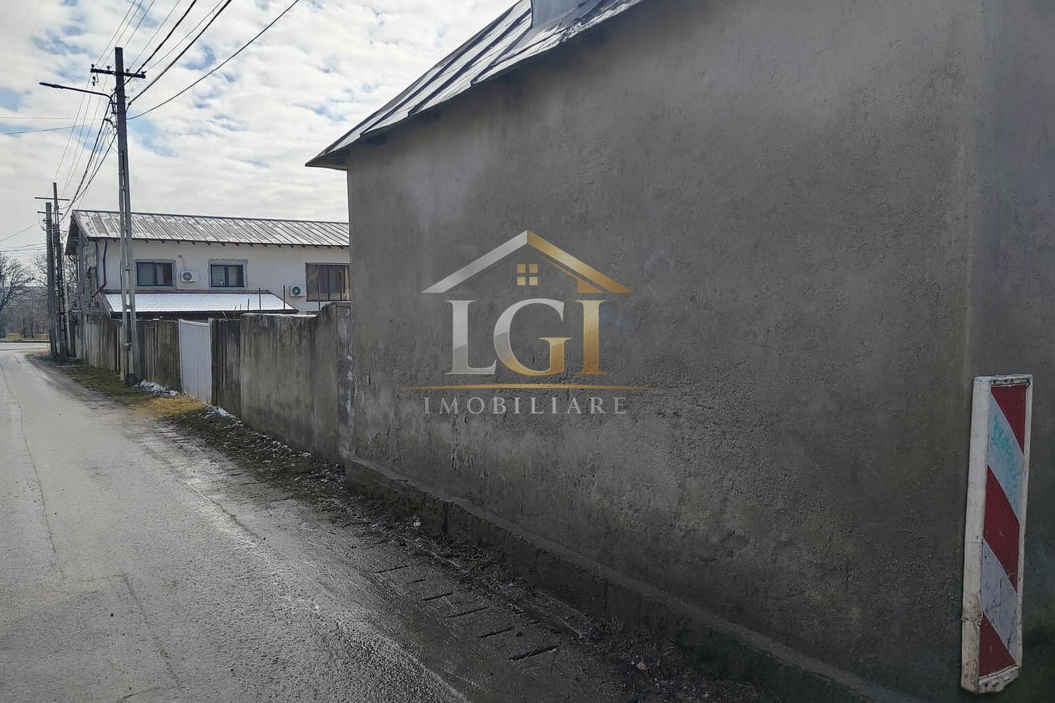 Teren intravilan 672 mp – poziție rară, la poalele Mănăstirii Dealu, - Poză 3