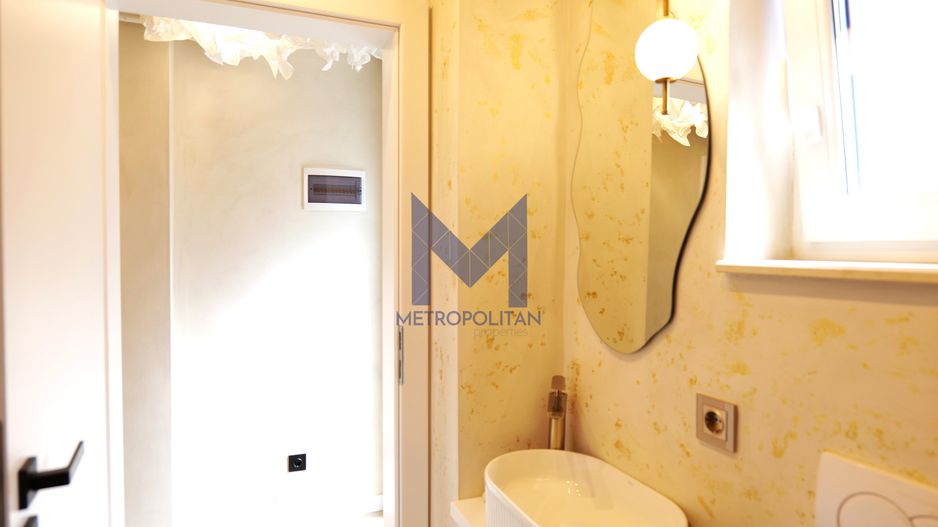 De vânzare casă deosebită 4 camere în localitatea Florești - Poză 7