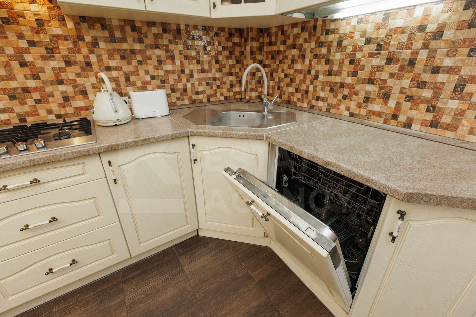 Chirie, apartament, 3 camere, strada Nicolae Anestiade, Centru - Poză 5