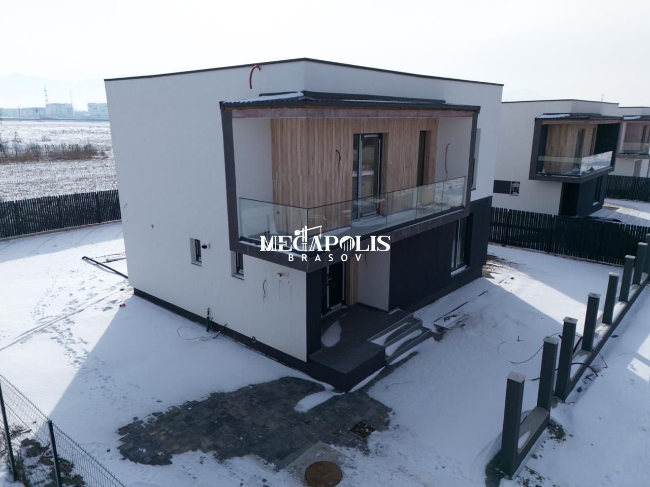 Casa Stil Mediteranean/ Intrare in Sanpetru - Poză 4