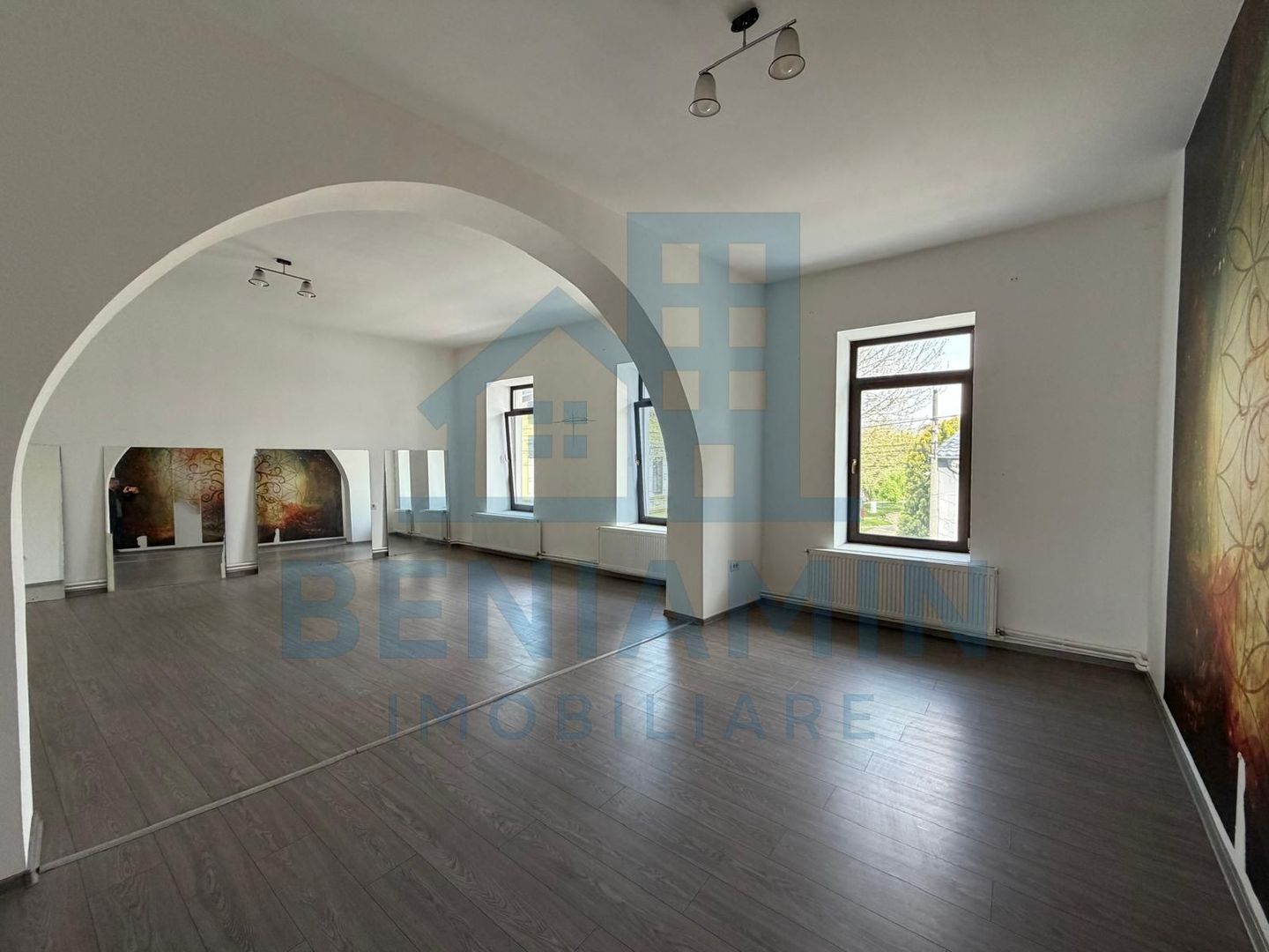 Spatiu generos D+P+1 - 414mp - pozitionare centrala - Green House - Poză 5