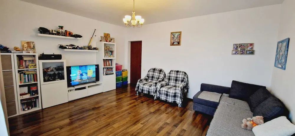Apartament decomandat Rosu Chiajna, 2 balcoane, parcare | Crinului - Poză 2