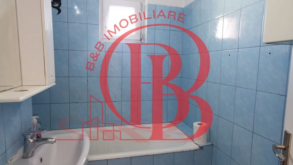 3 camere decomandat la 2 minute de metrou 1 Decembrie 1918 - Poză 11