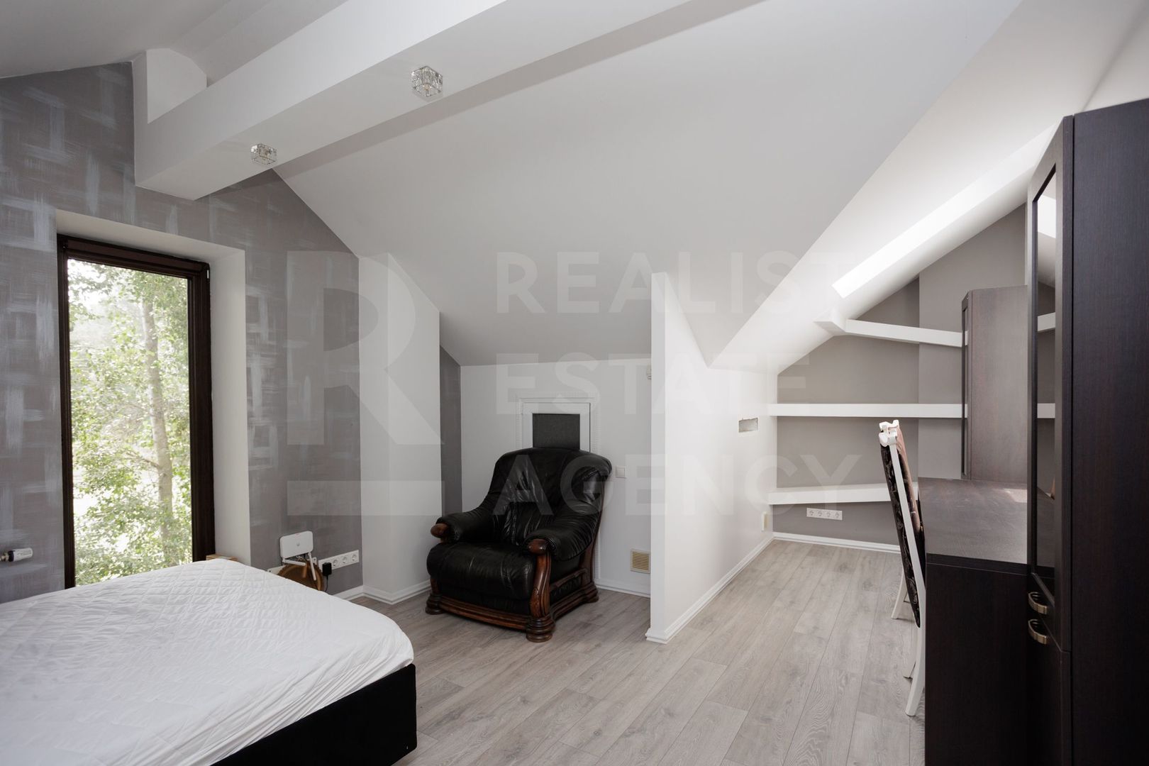 Chirie , casă 180 mp + 6 ari, str. Ghidighici, Buiucani - Poză 25