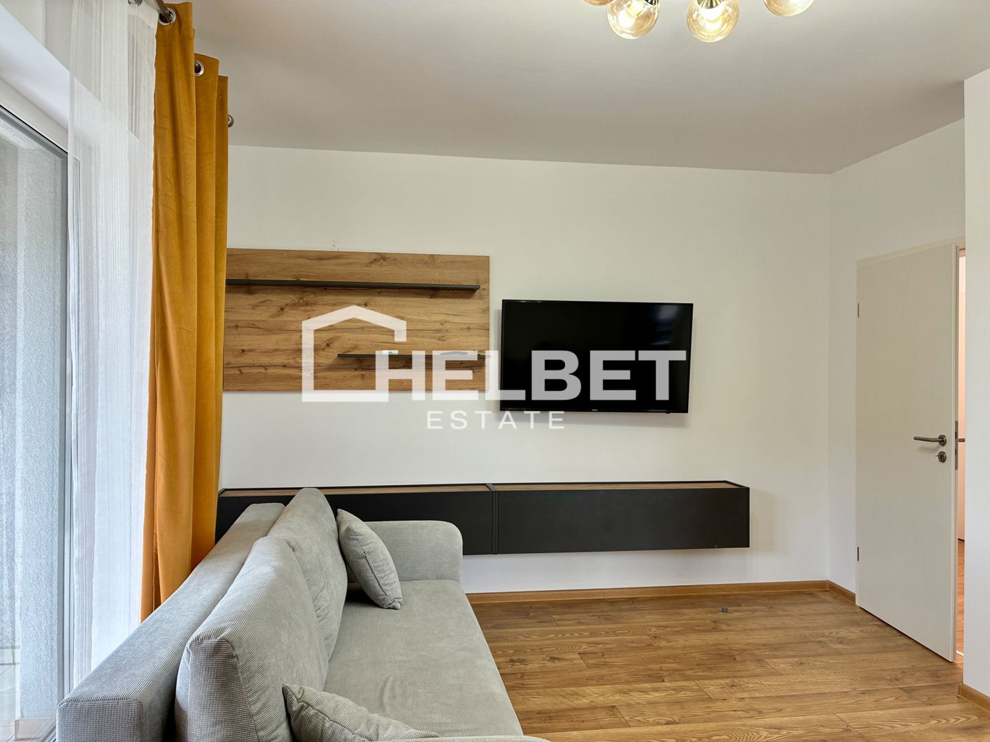 2 Camere / Decomandat / Boxă / Parcare - Poză 1