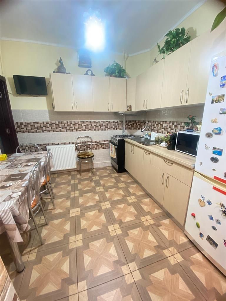 Casuta individuala p+m CENTRALA PROPRIE terasa curte comuna - Poză 3