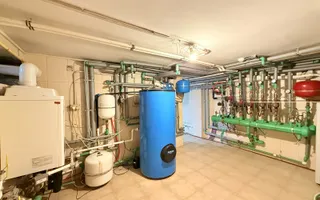 Vilă elegantă cu teren de aproximativ 1.000 mp - Poză 36