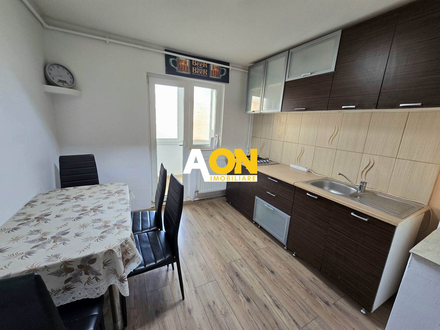 Apartament cu 2 Camere, Etaj 1, Zona Sub Stadion - Poză 1
