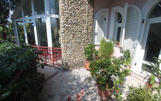 Casă / Vilă cu 8 camere de vânzare în zona Semicentral - Poză 63