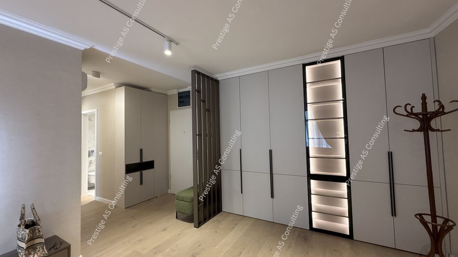 ISHO- Apartament Vedere la Bega 3 camere + parcare subterana - Poză 1