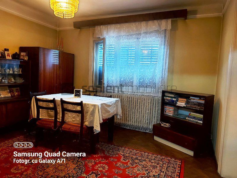 Casa cu 3 apartamente in zona Muzeului - Poză 16