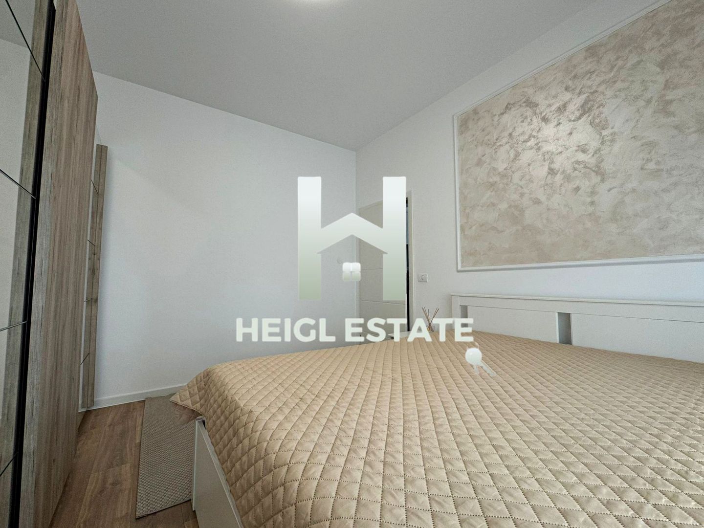 Apartament cu 2 camere + 1 loc de parcare de vânzare, zona Dumbrăvița - Poză 3