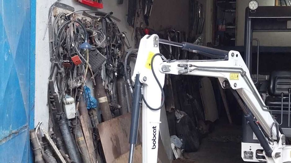 Constructie hala garaj plus teren ,   300 mp,  Sos. Fundeni, Stradal - Poză 4