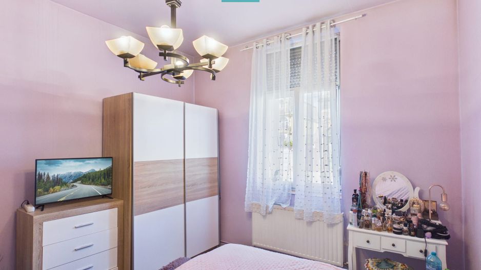 Apartament cu 2 camere, la casă, zona Drăgășani - Poză 4
