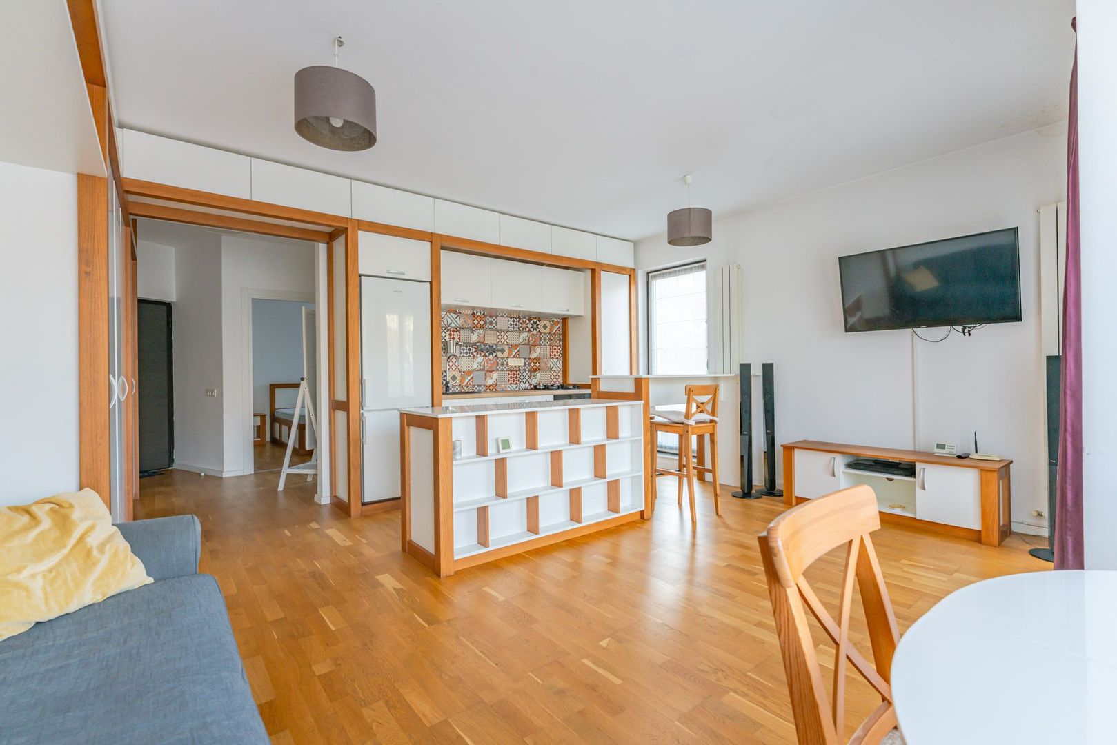 Apartament 2 Camere de Închiriat – Zona Șchei, Parcare Privată - Poză 4