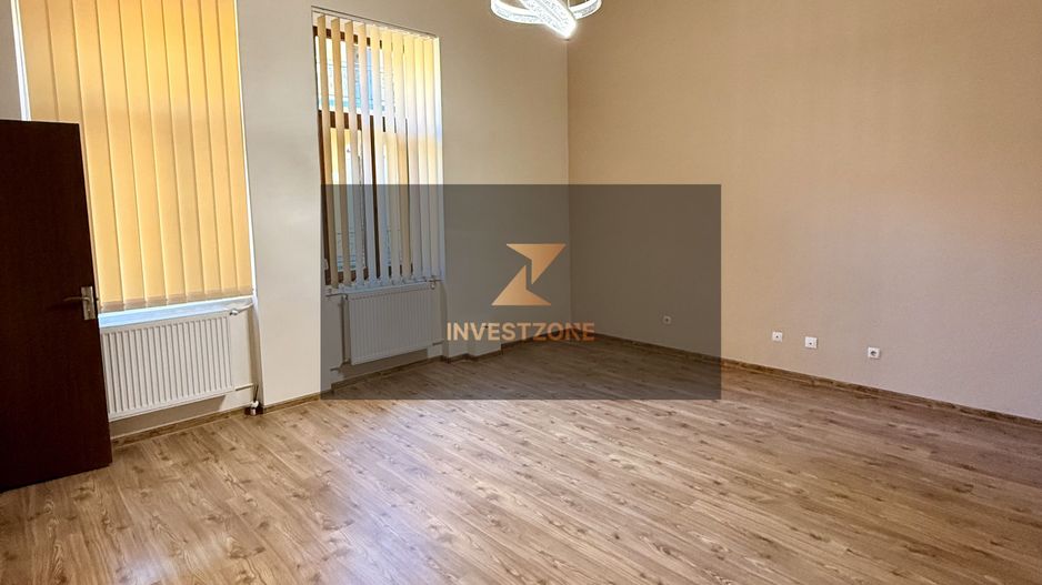 Apartament ultracentral str. Republicii - Oradea - Poză 2