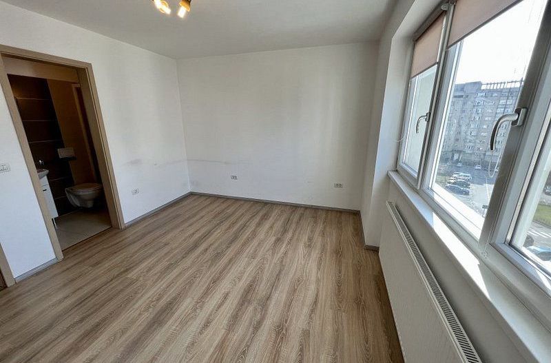 Apartament cu 3 camere de inchiriat in Olimpic, Bd Garii - Poză 9