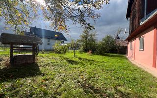 Casa traditional bucovineana la poalele muntilor Bucovinei - Poză 7