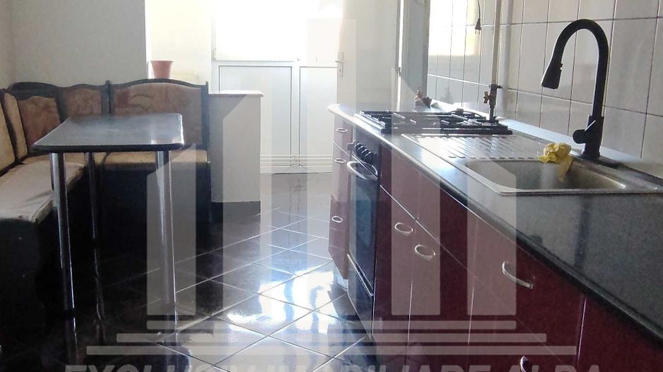 Apartament 4 camere decomandate | 85 mp | Etaj 3/4 | Centru - Poză 3