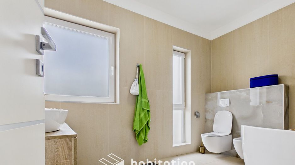 Casă patru camere în locație privilegiatǎ în Dumbrăvița - Poză 23