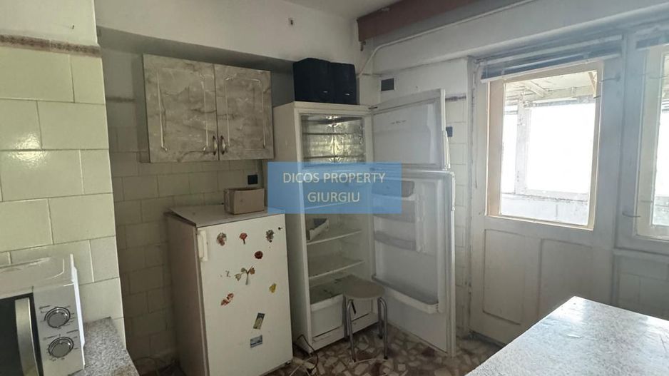 Apartament 4 Camere – Lângă Liceul Maiorescu, Giurgiu - Poză 7