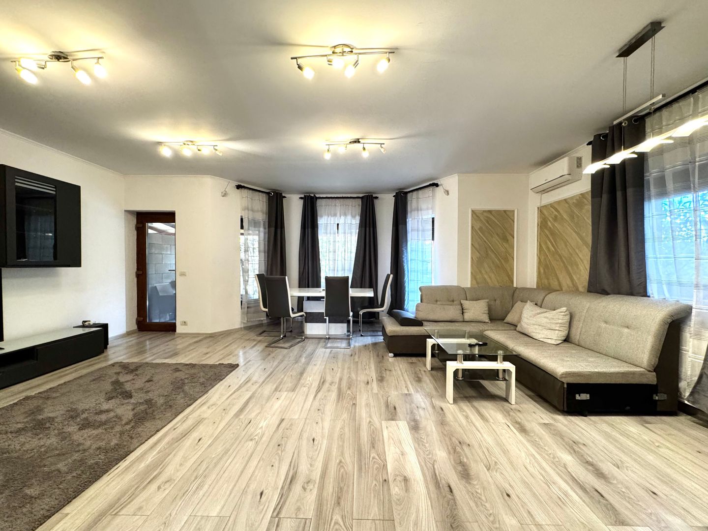 Duplex 5 camere| spațios| în  Dumbrăvița | teren generos| - Poză 2