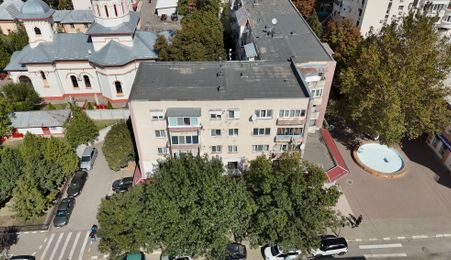 Apartament cu 3 camere central