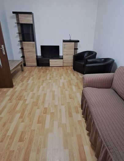Apartament 2 camere renovat complet, etaj intermediar, liber imediat - Poză 3