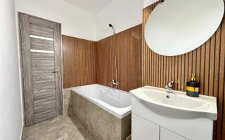 Apartament renovat 60 mp, Zona Podu Ros 128.000 Euro - Poză 7