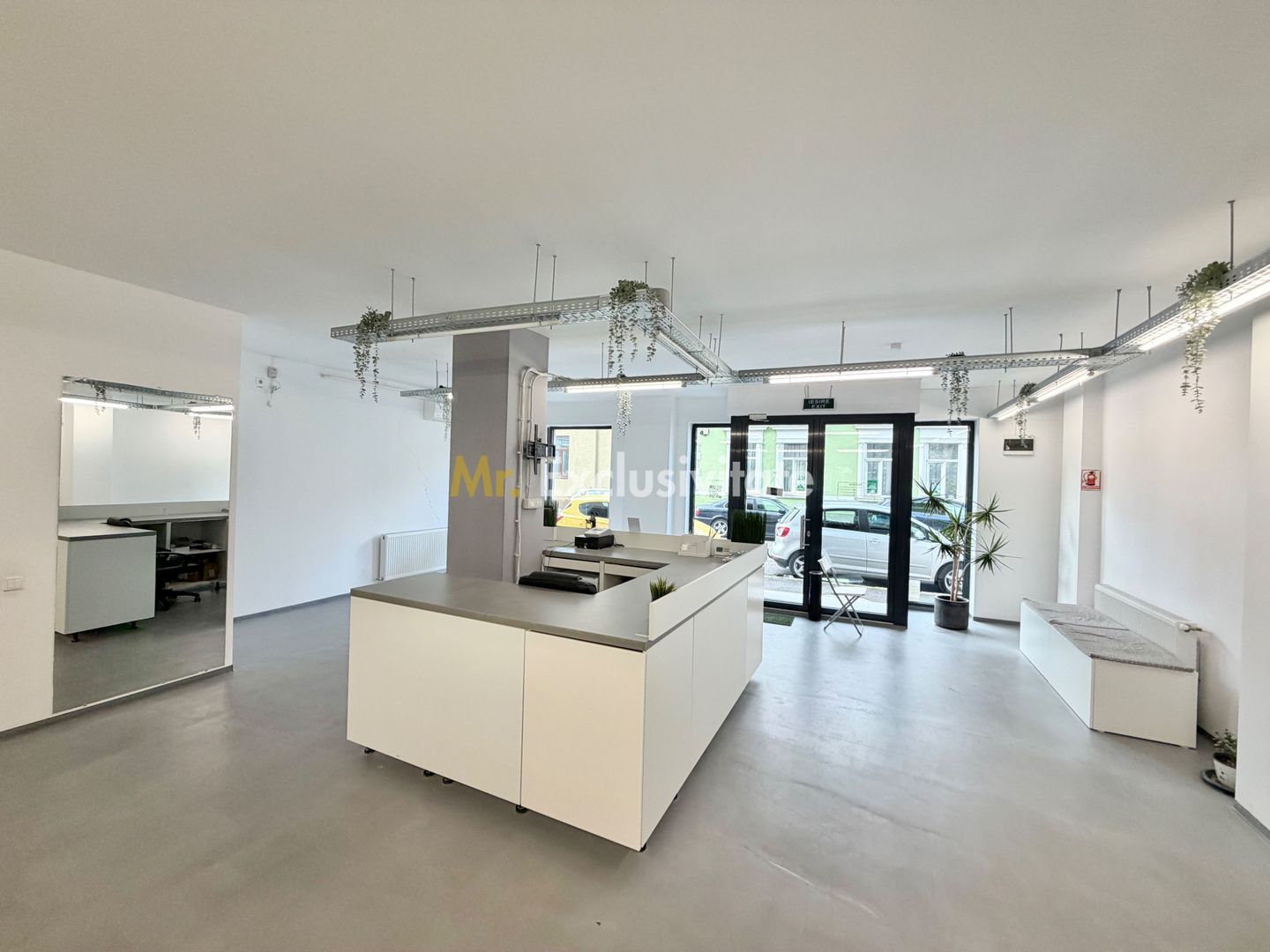 Comision 0. Spatiu comercial strada Ploiesti nr 26, Centru - Poză 1