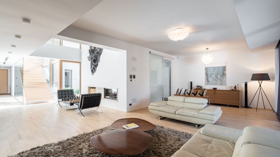 UNA DIN CELE MAI FRUMOASE CASE MODERNE DIN BUCURESTI - Poză 2