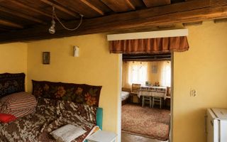 Casa de vanzare in Armeni - Poză 2